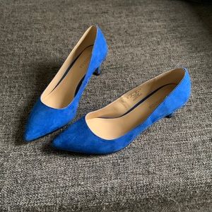 Covington Conalt Blue Faux Suede Pumps Size 8